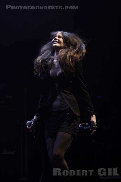 CONTROL - 2010-02-08 - PARIS - Olympia - 